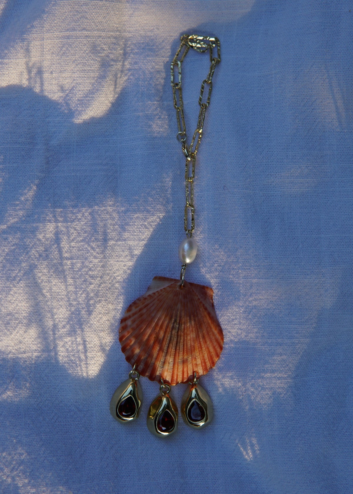 SCALLOP CAR CHARM