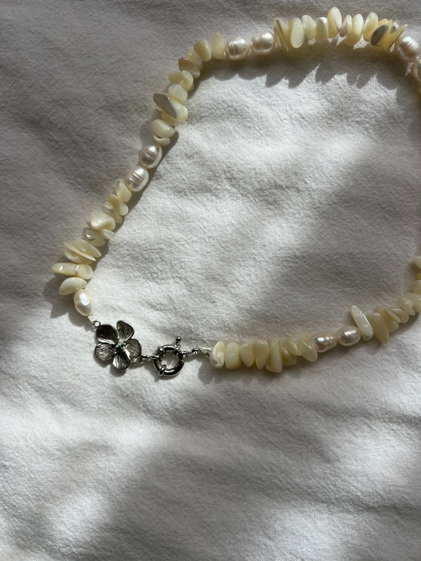 Coast Lily Necklace