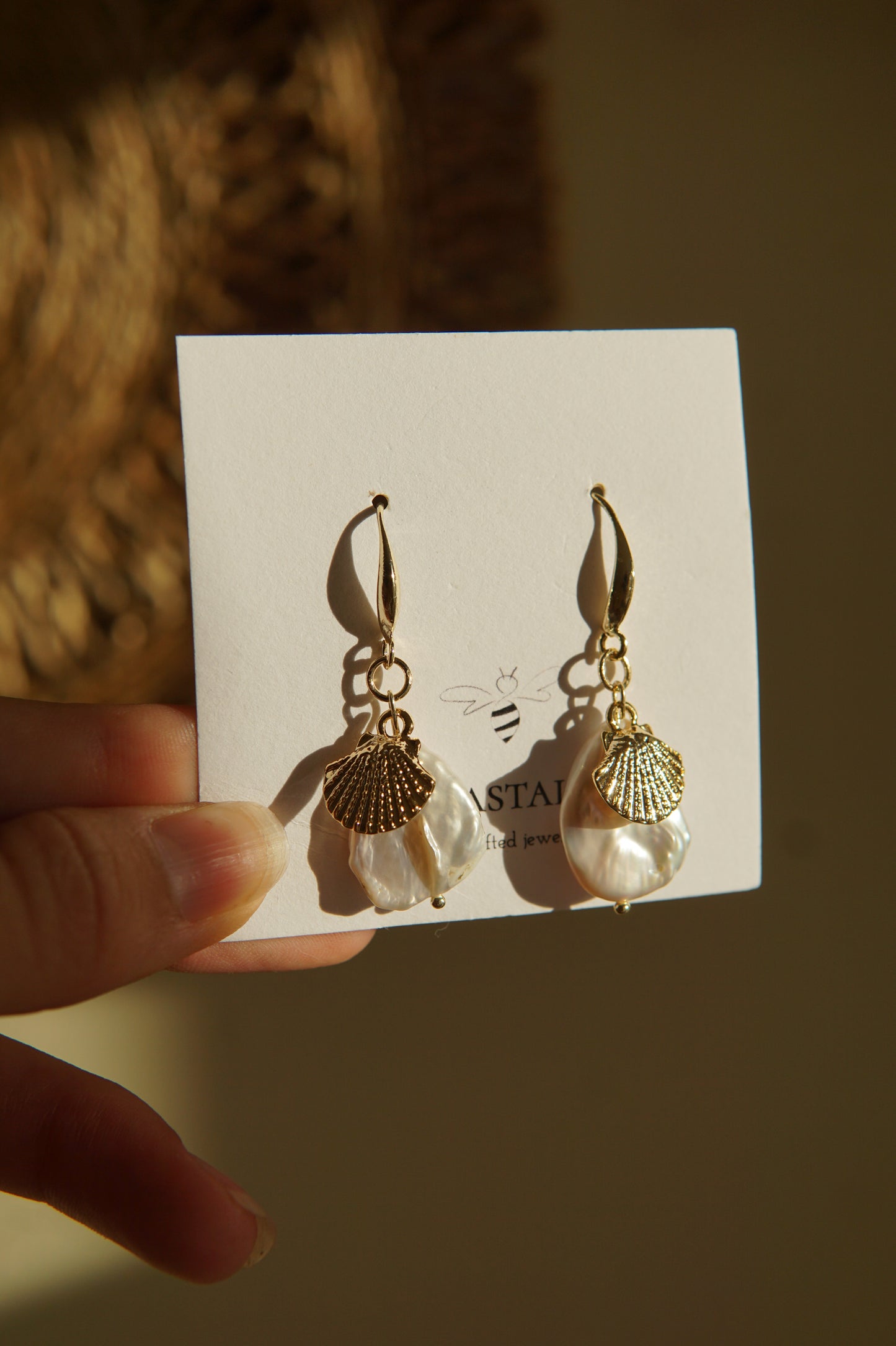 Scallop Pearl Earrings
