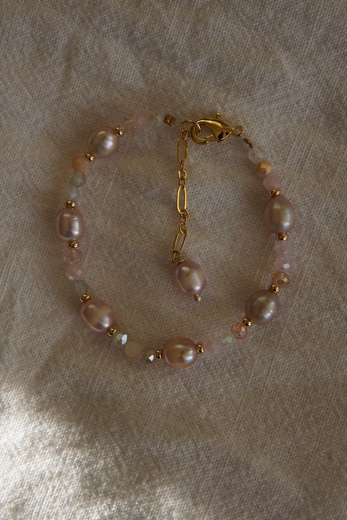 Rose Pearl Bracelet