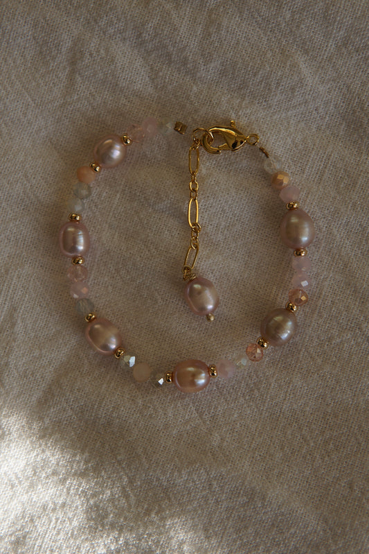 Rose Pearl Bracelet