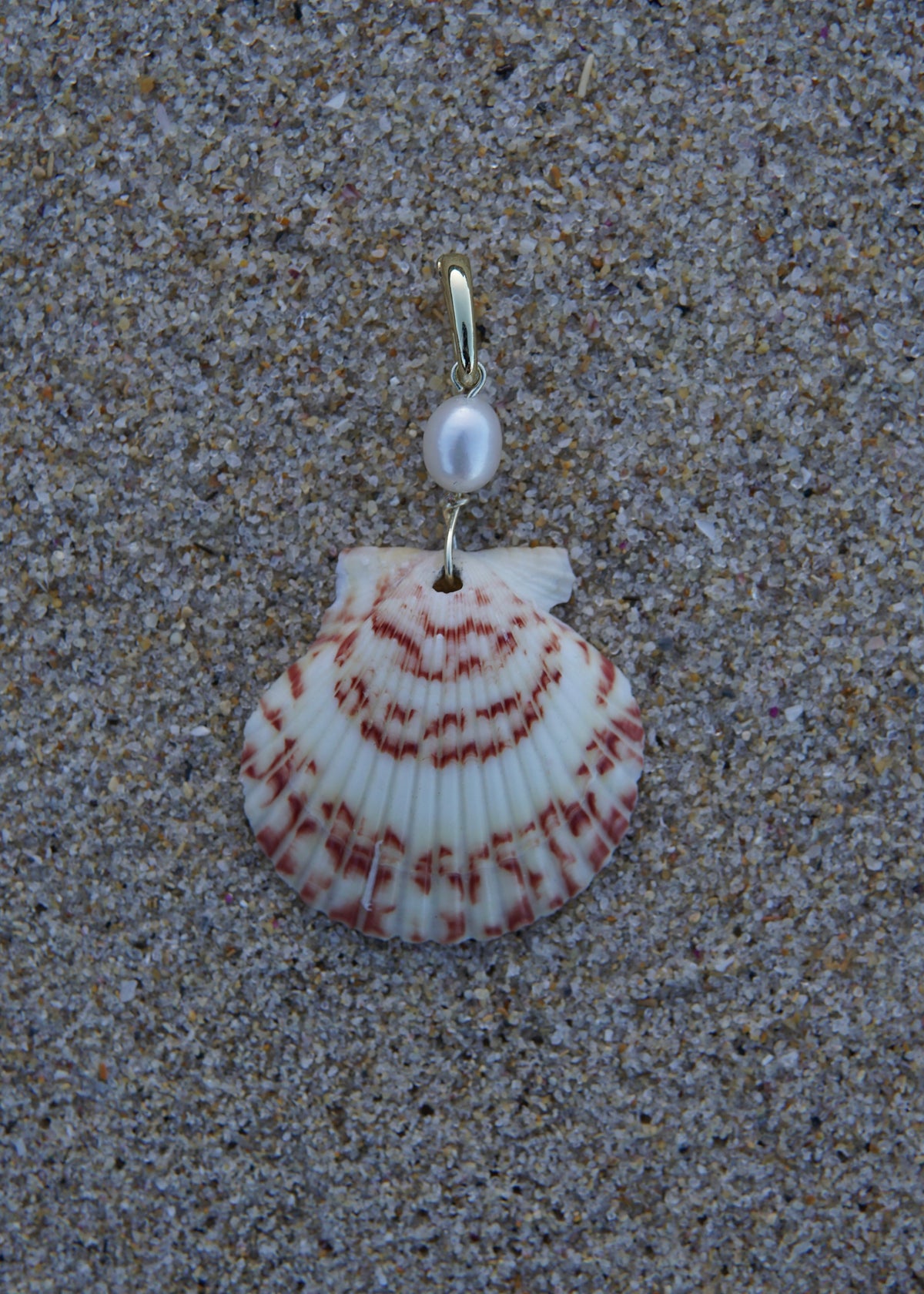 SCALLOP BIKINI CHARM