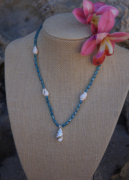 CONCH NECKLACE