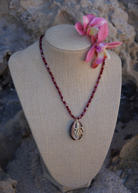 COWRIE NECKLACE