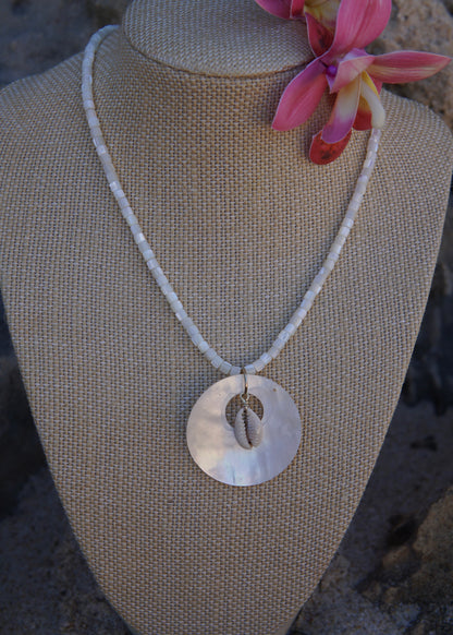 MOTHER OF PEARL NECKLACE