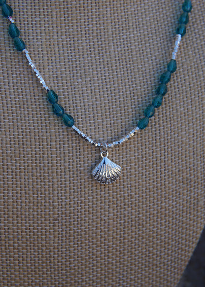 SCALLOP NECKLACE