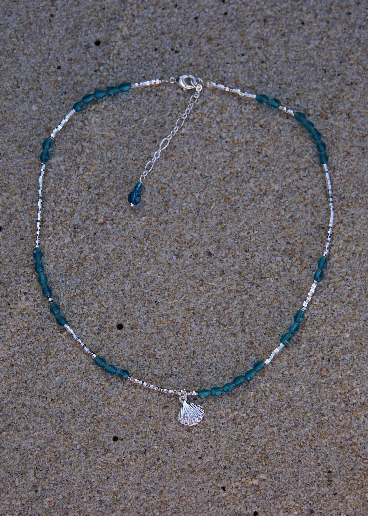SCALLOP NECKLACE